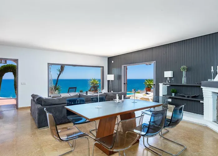 Stunning Beachclose By Costarentals - Ref 03 *