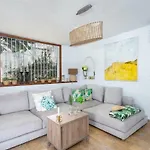 Villa Stunning Beachclose By Costarentals - Ref 03 *